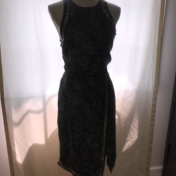 Women’s Black and Gray Dress - Picture 6 of 8
